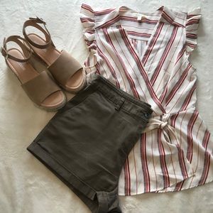 Forever 21 brown classy shorts